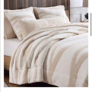 Sunday citizen comforter